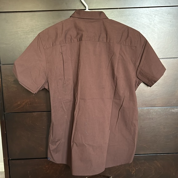 NWT Denver Hayes Button Up Short Sleeve Shirt. - Picture 2 of 4